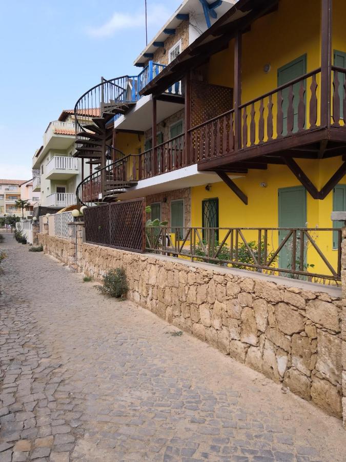 Sal Service - Beach Residence Santa Maria Bagian luar foto
