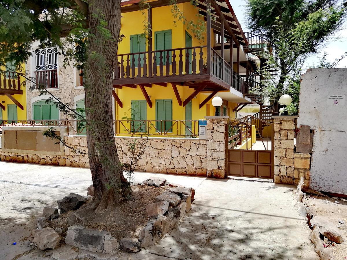 Sal Service - Beach Residence Santa Maria Bagian luar foto